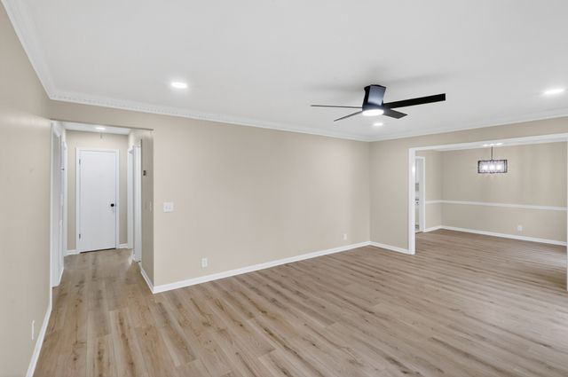 1233 Jacksons Hill Rd, Hermitage, TN 37076