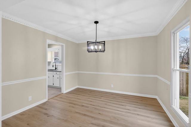 1233 Jacksons Hill Rd, Hermitage, TN 37076