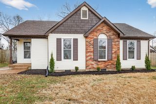1233 Jacksons Hill Rd, Hermitage, TN 37076