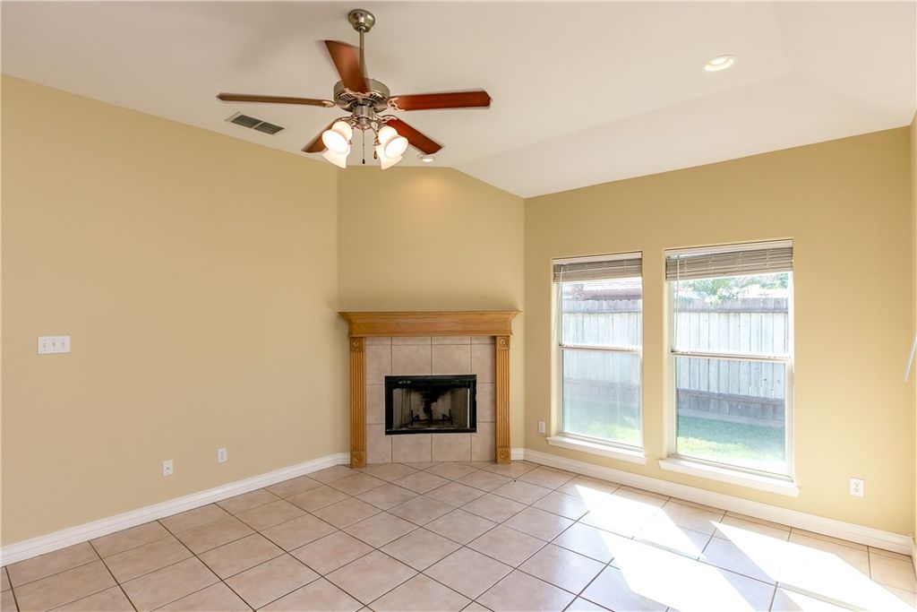 8209 Tango, Corpus Christi, TX 78414 — photo 2
