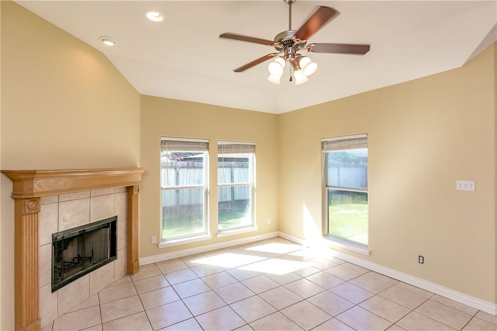 8209 Tango, Corpus Christi, TX 78414 — photo 3