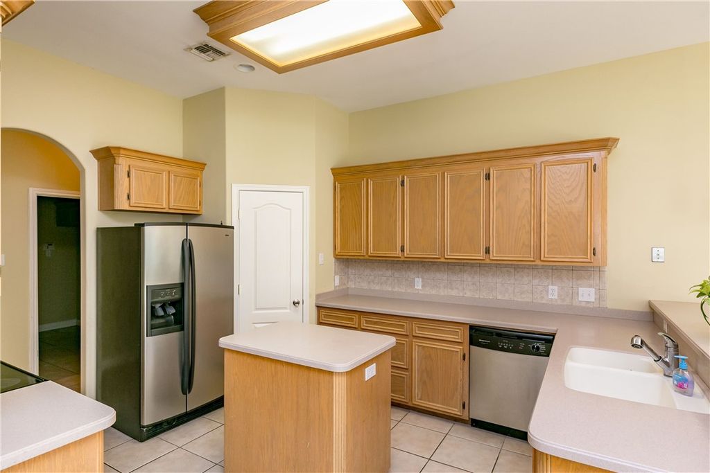 8209 Tango, Corpus Christi, TX 78414 — photo 5
