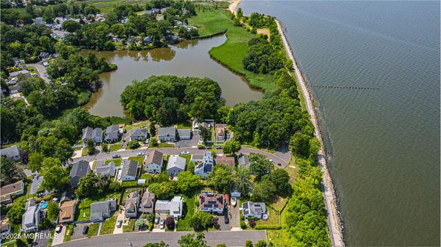 76 Woodland Drive, Keyport, NJ 07735