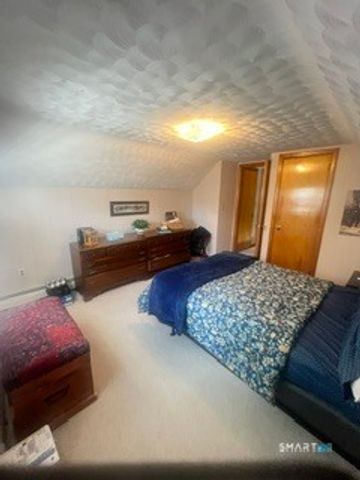 35 Circle Drive, Enfield, CT 06082