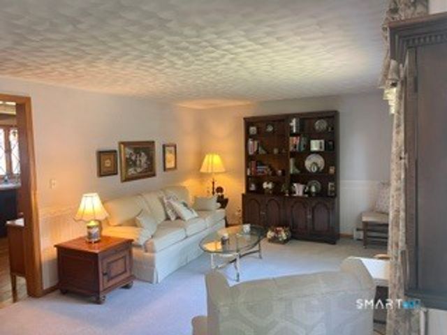 35 Circle Drive, Enfield, CT 06082