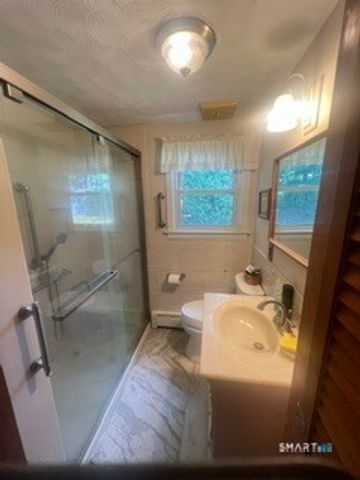 35 Circle Drive, Enfield, CT 06082