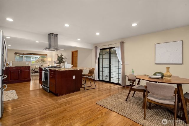 4522 182nd Place SW, Lynnwood, WA 98037