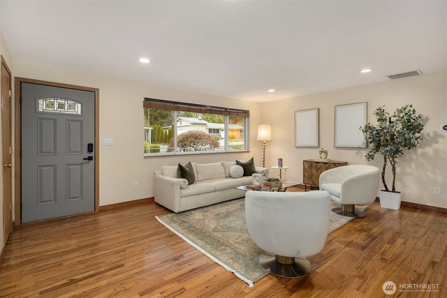 4522 182nd Place SW, Lynnwood, WA 98037