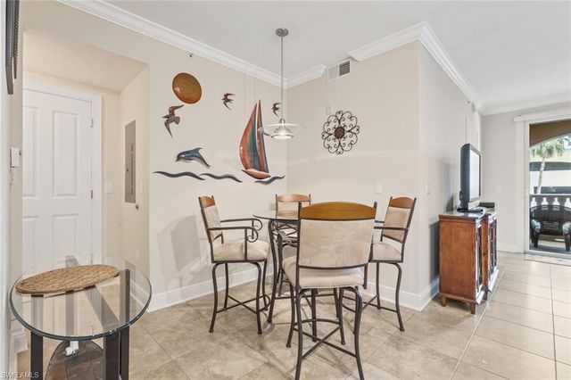 2825 Palm Beach BLVD 203, Fort Myers, FL 33916