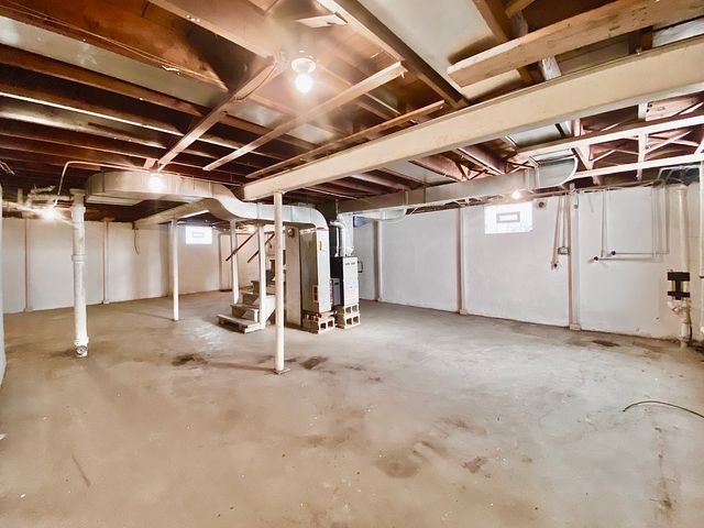 306 CALUMET Boulevard, Harvey, IL 60426