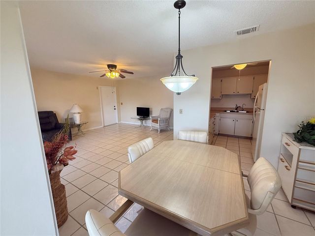 407 FELTHAM TRAIL UNIT B 48, Sun City Center, FL 33573