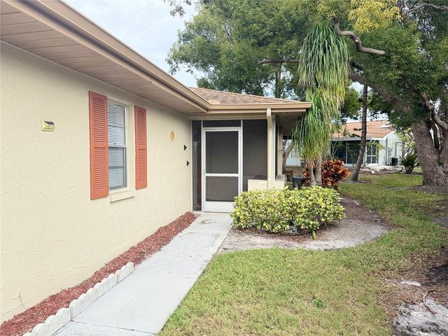 407 FELTHAM TRAIL UNIT B 48, Sun City Center, FL 33573