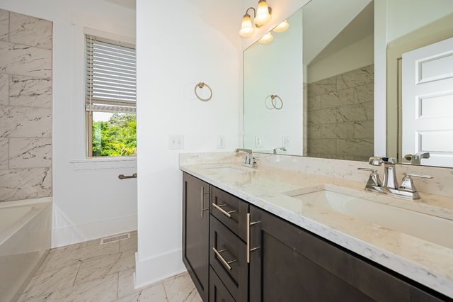 341 Edwin St Unit B, Nashville, TN 37207