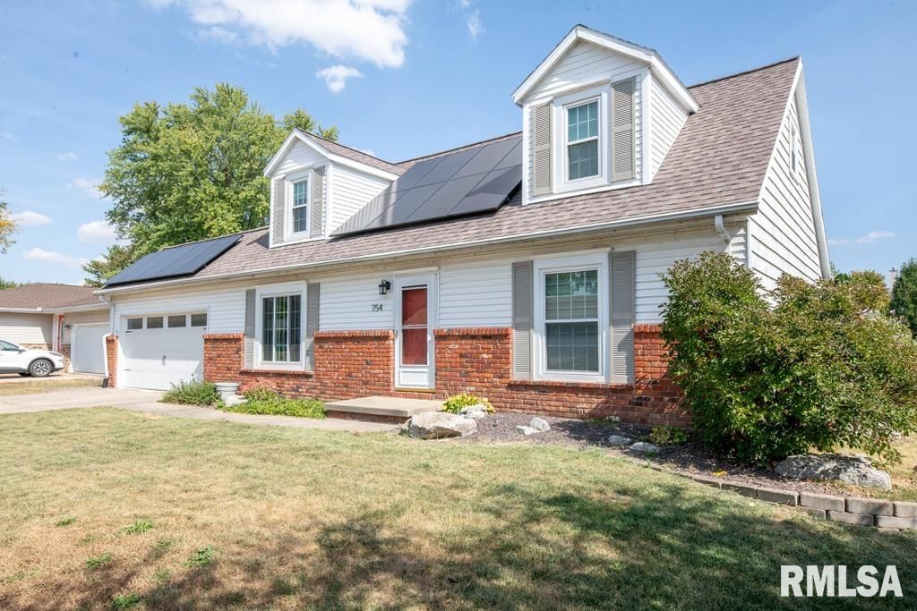 754 TAYLOR Street, Morton, IL 61550