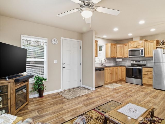 50 SE Foxglove Court, Shelton, WA 98584