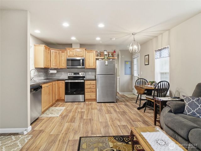 50 SE Foxglove Court, Shelton, WA 98584