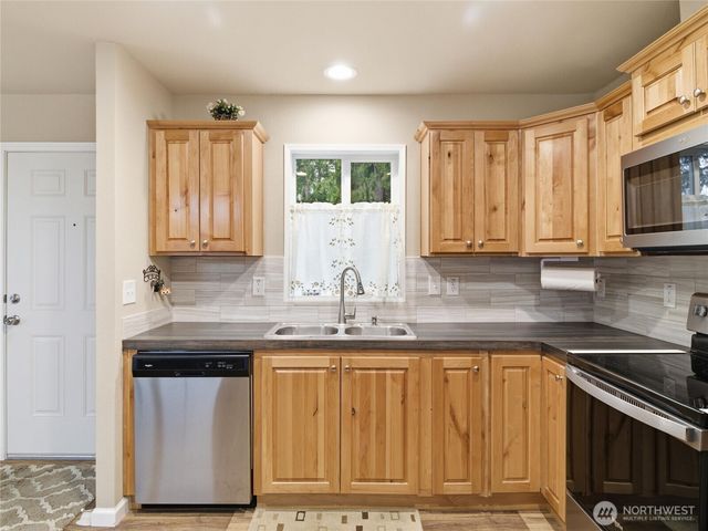 50 SE Foxglove Court, Shelton, WA 98584