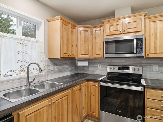 50 SE Foxglove Court, Shelton, WA 98584