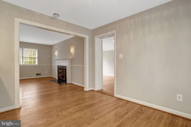 3716 N VERNON ST, Arlington, VA 22207