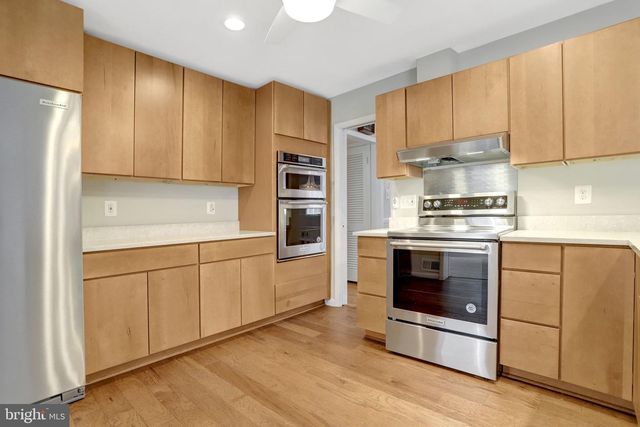 3716 N VERNON ST, Arlington, VA 22207