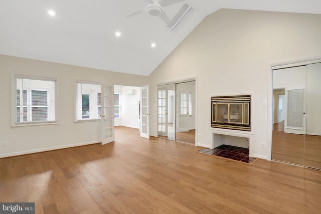 3716 N VERNON ST, Arlington, VA 22207