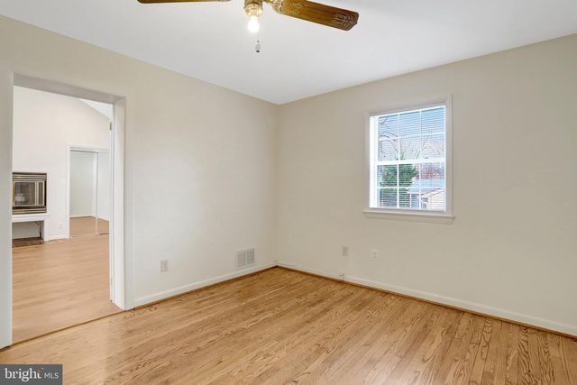 3716 N VERNON ST, Arlington, VA 22207