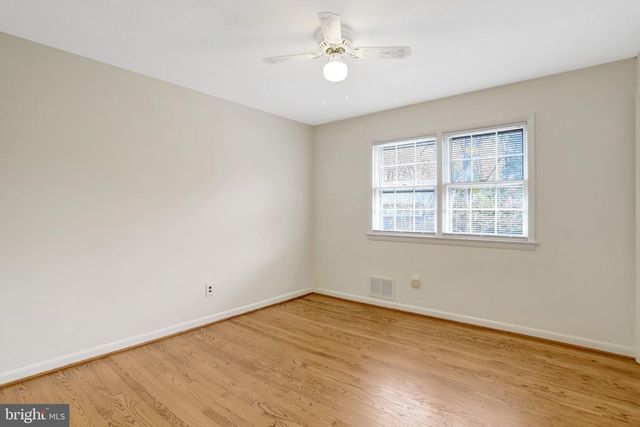 3716 N VERNON ST, Arlington, VA 22207