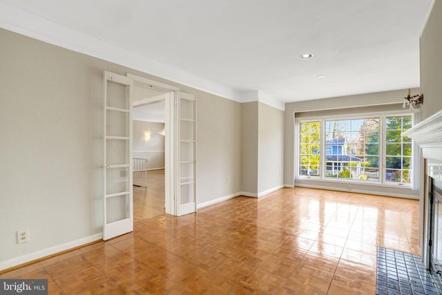 3716 N VERNON ST, Arlington, VA 22207