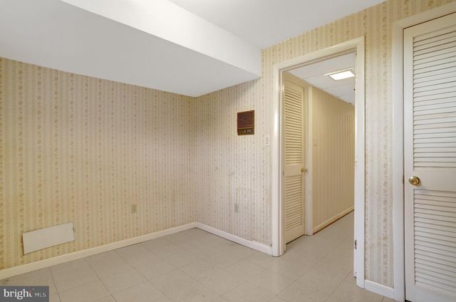 3716 N VERNON ST, Arlington, VA 22207