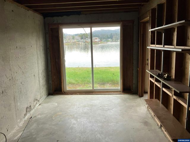 3401 NE Yacht Av, Lincoln City, OR 97367