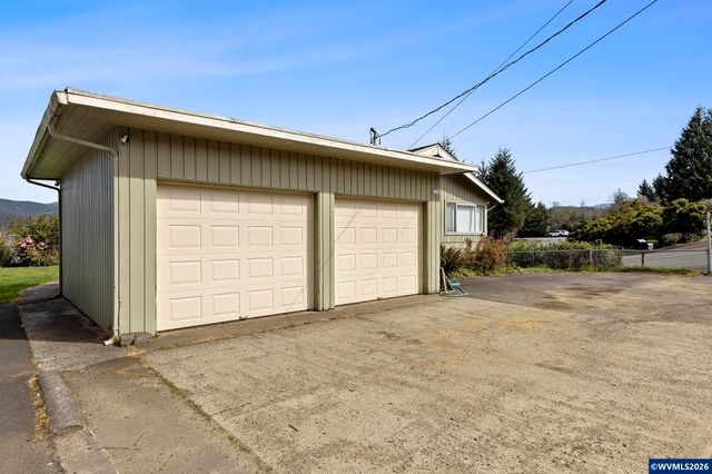 3401 NE Yacht Av, Lincoln City, OR 97367