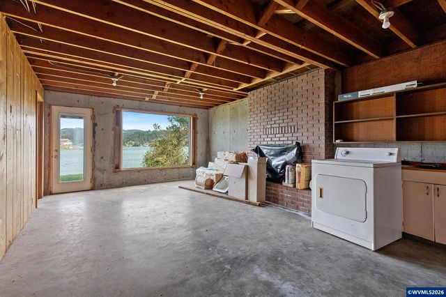 3401 NE Yacht Av, Lincoln City, OR 97367