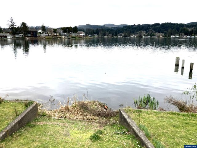 3401 NE Yacht Av, Lincoln City, OR 97367