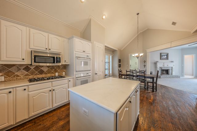 703 Henderson Court, Allen, TX 75013