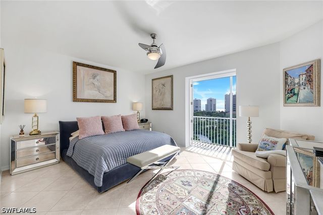 400 Flagship DR 902, Naples, FL 34108