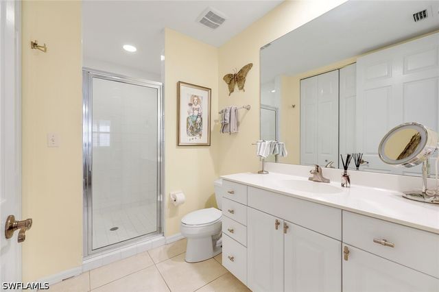 400 Flagship DR 902, Naples, FL 34108