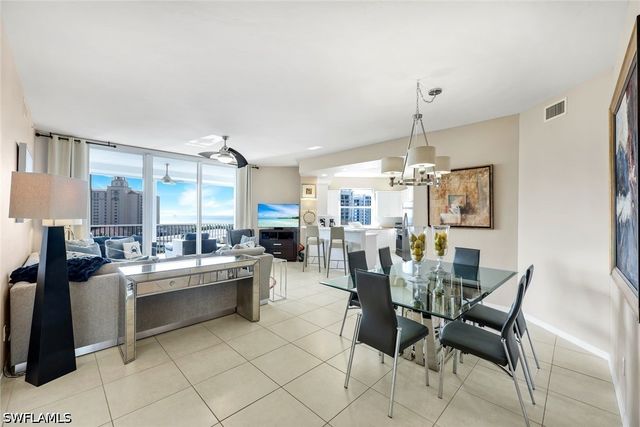 400 Flagship DR 902, Naples, FL 34108