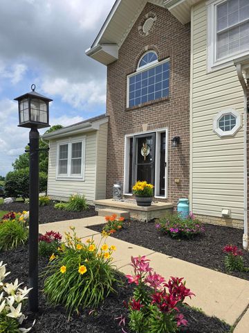 246 Weeping Willow Run Drive, Johnstown, OH 43031