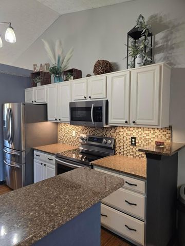 246 Weeping Willow Run Drive, Johnstown, OH 43031