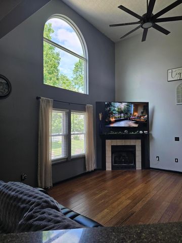246 Weeping Willow Run Drive, Johnstown, OH 43031