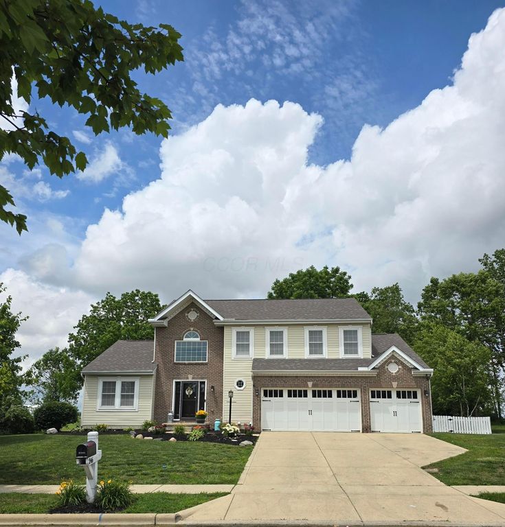 246 Weeping Willow Run Drive, Johnstown, OH 43031