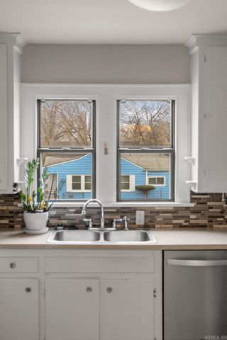 3301 W 7th Street, Little Rock, AR 72205