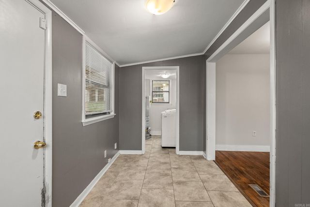 3301 W 7th Street, Little Rock, AR 72205