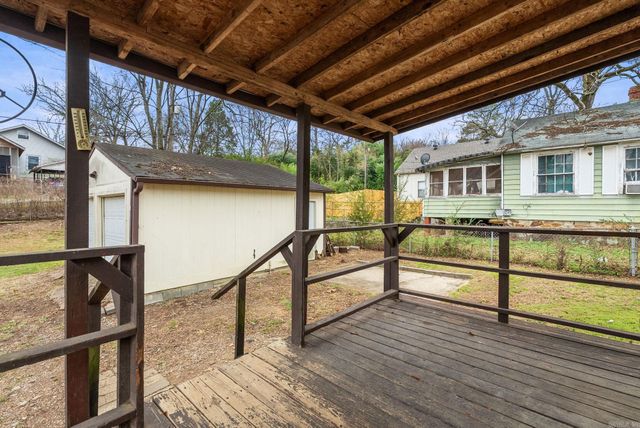 3301 W 7th Street, Little Rock, AR 72205