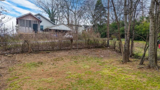 3301 W 7th Street, Little Rock, AR 72205