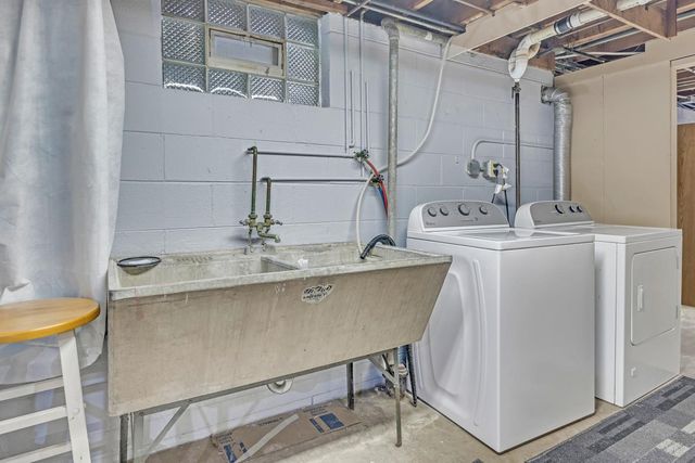 9053 Hess Drive, Highland, IN 46322