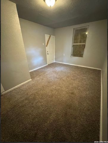 1204 RIVAS ST, San Antonio, TX 78207
