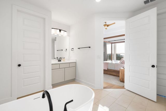 6220 Sontag DR, Austin, TX 78738