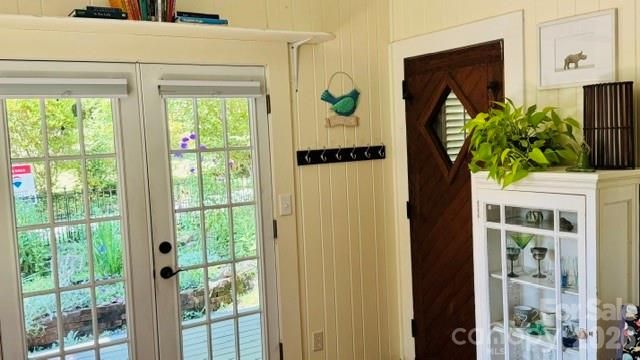 23 Leatherwood Lane, Hendersonville, NC 28739