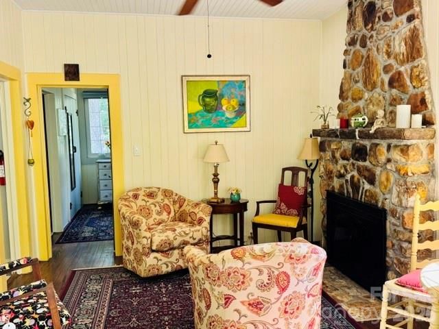 23 Leatherwood Lane, Hendersonville, NC 28739
